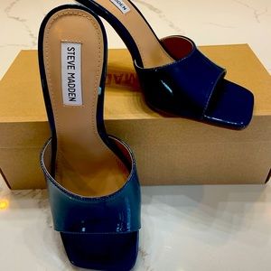 Steve Madden Size 8 Signal Teal Mule